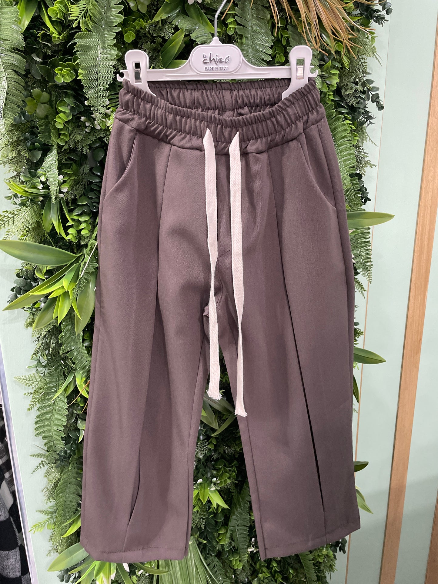 pantalone con pence