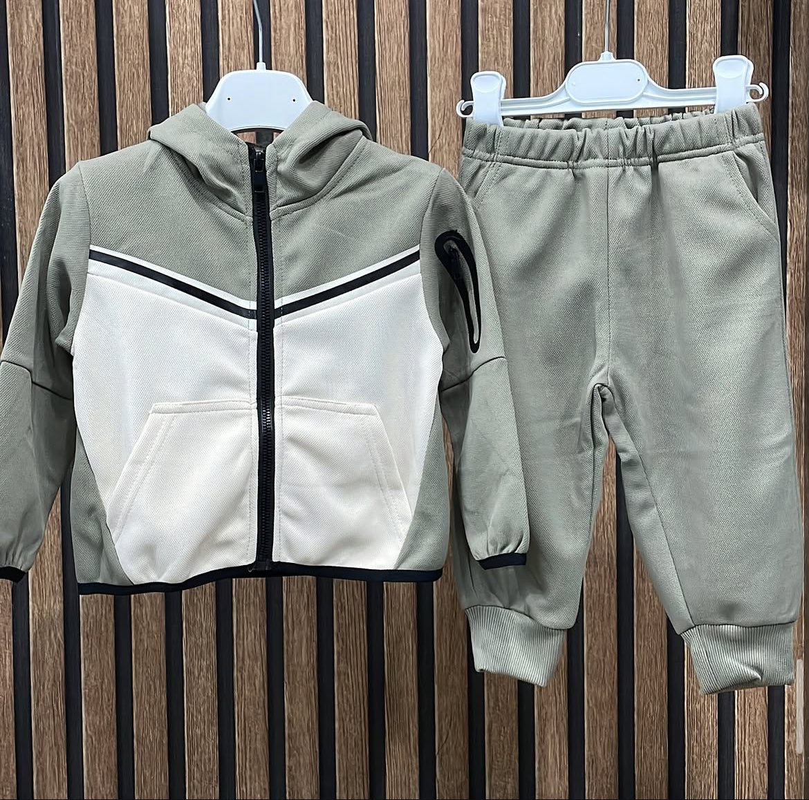 COMPLETO ZIP