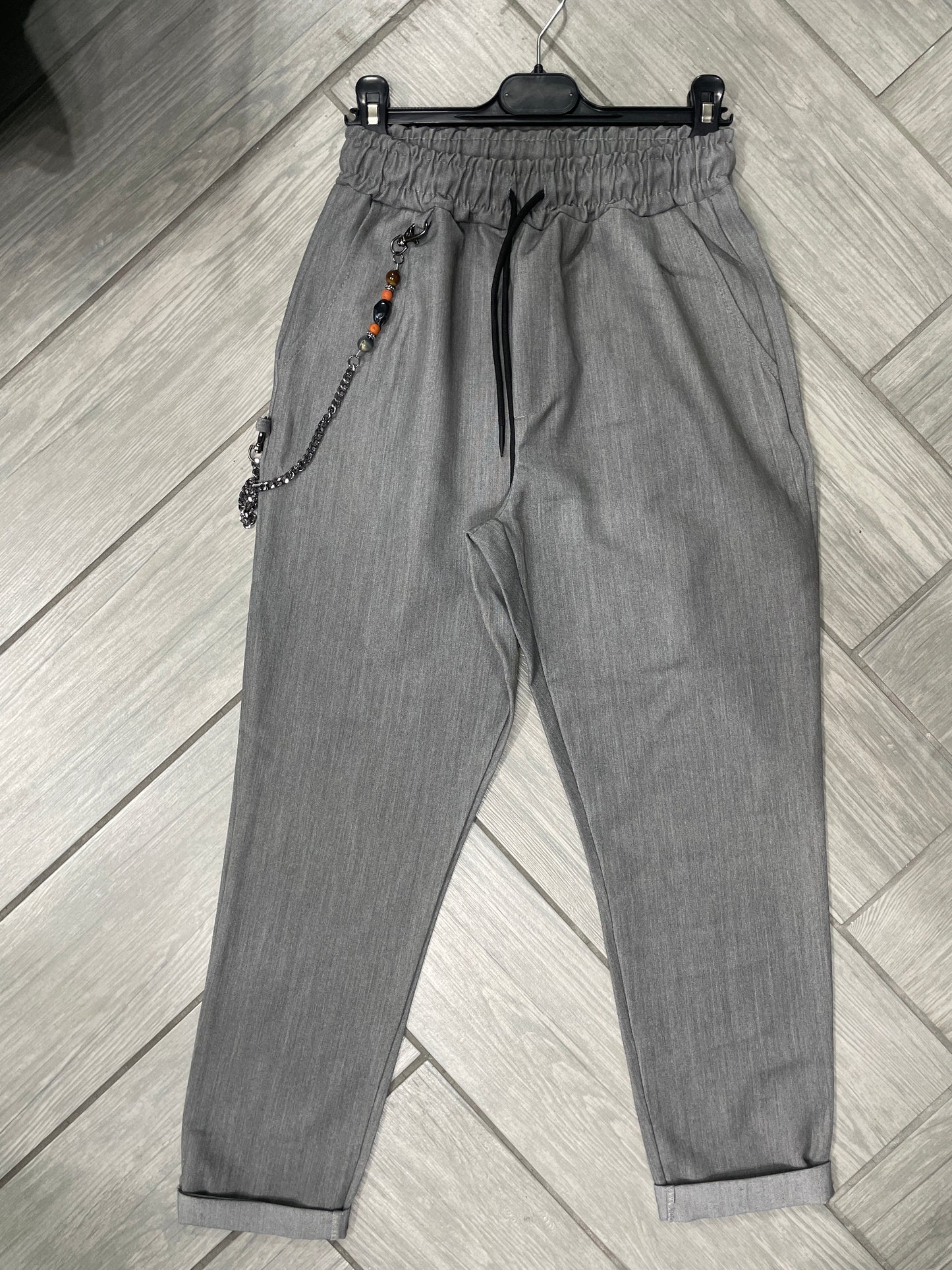 pantalone con elastico