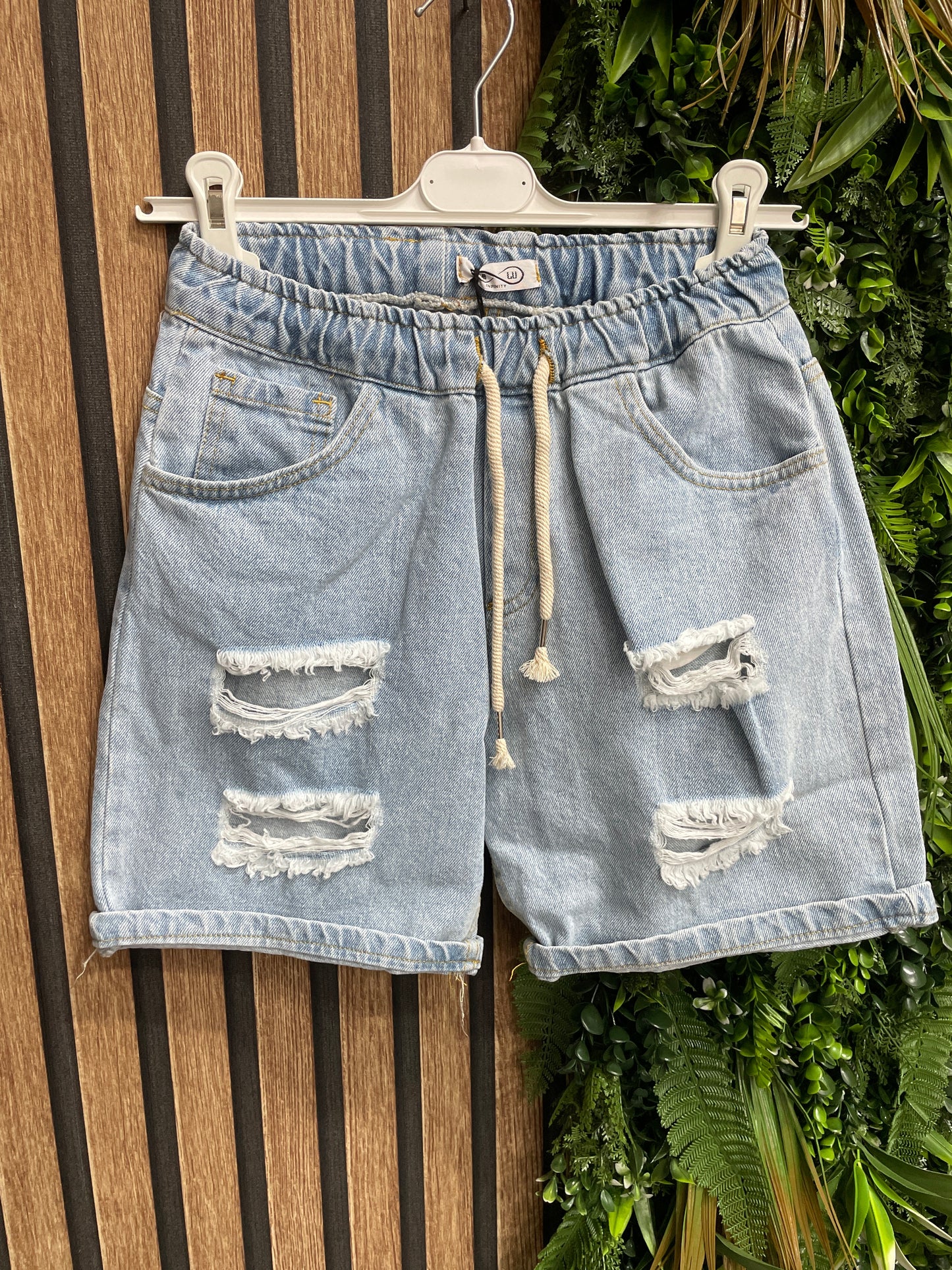 BERMUDA JEANS