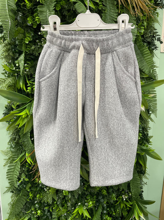 pantalone baggy grigio