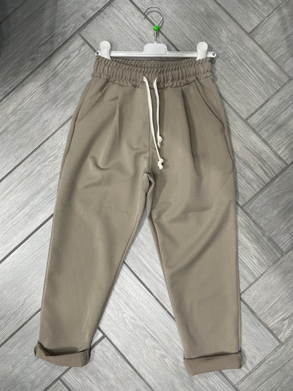 pantalone con elastico