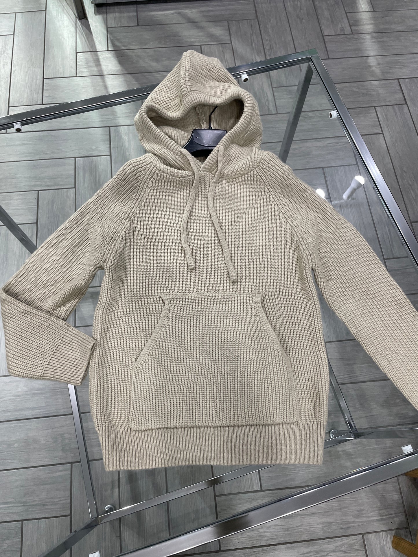 maglione con cappuccio