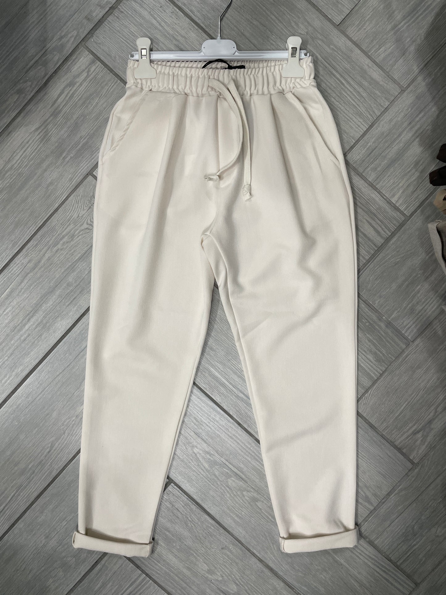 pantalone con elastico