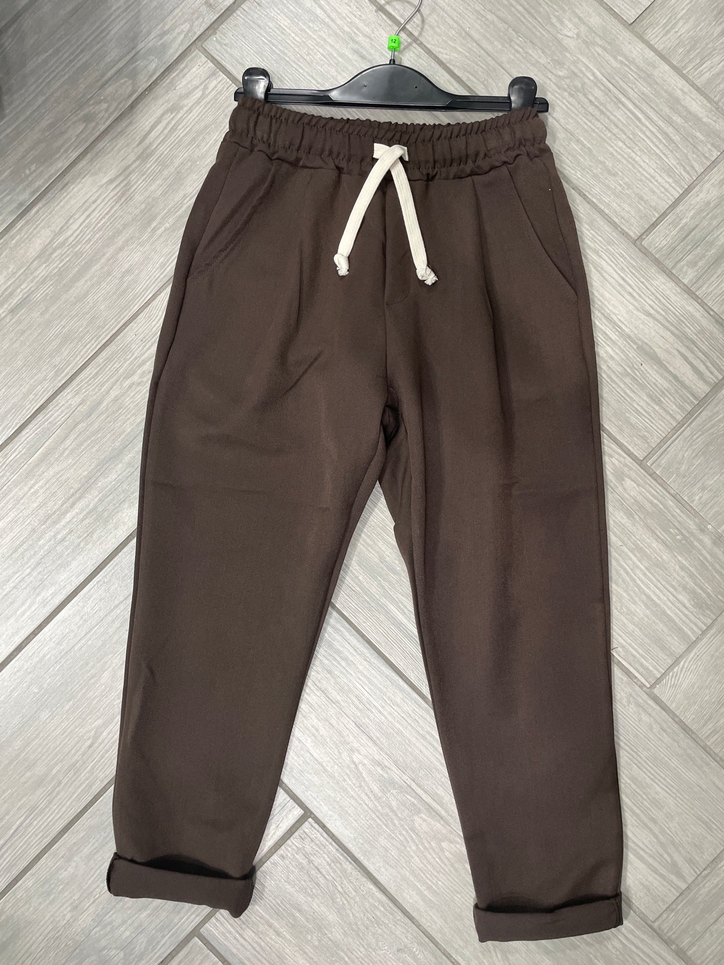 pantalone con elastico