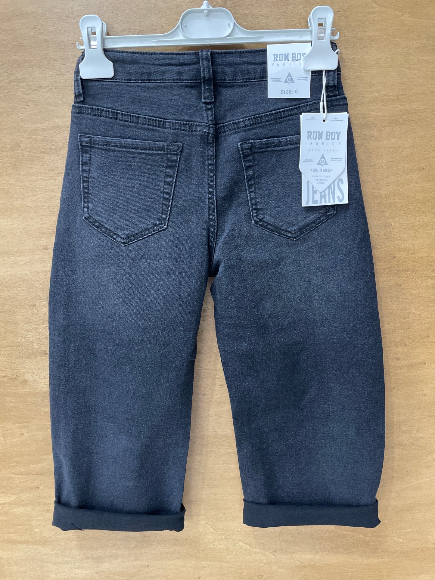 jeans run boy
